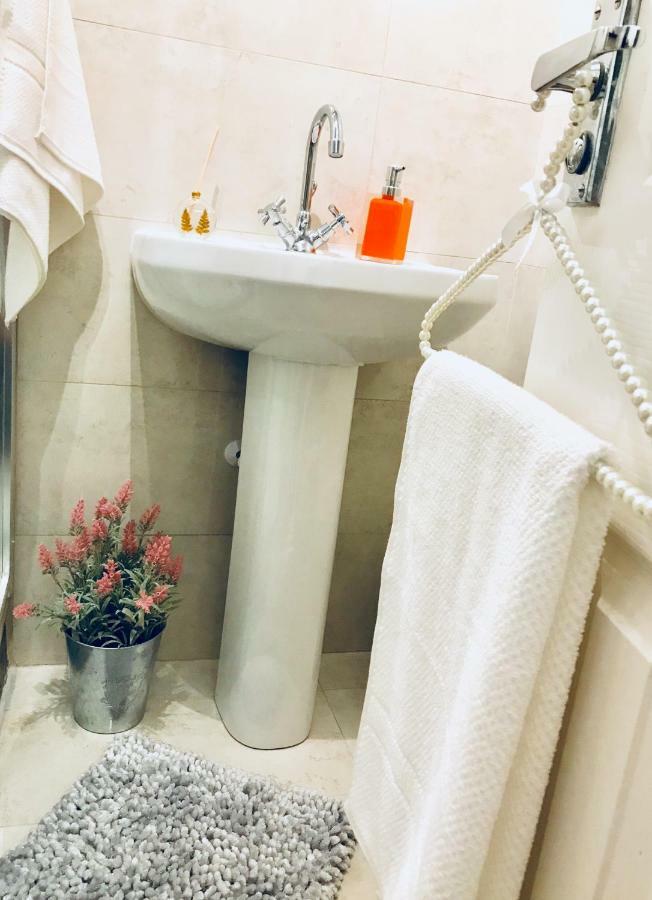 Modern Boutique Studio Apartment Bournemouth Ngoại thất bức ảnh